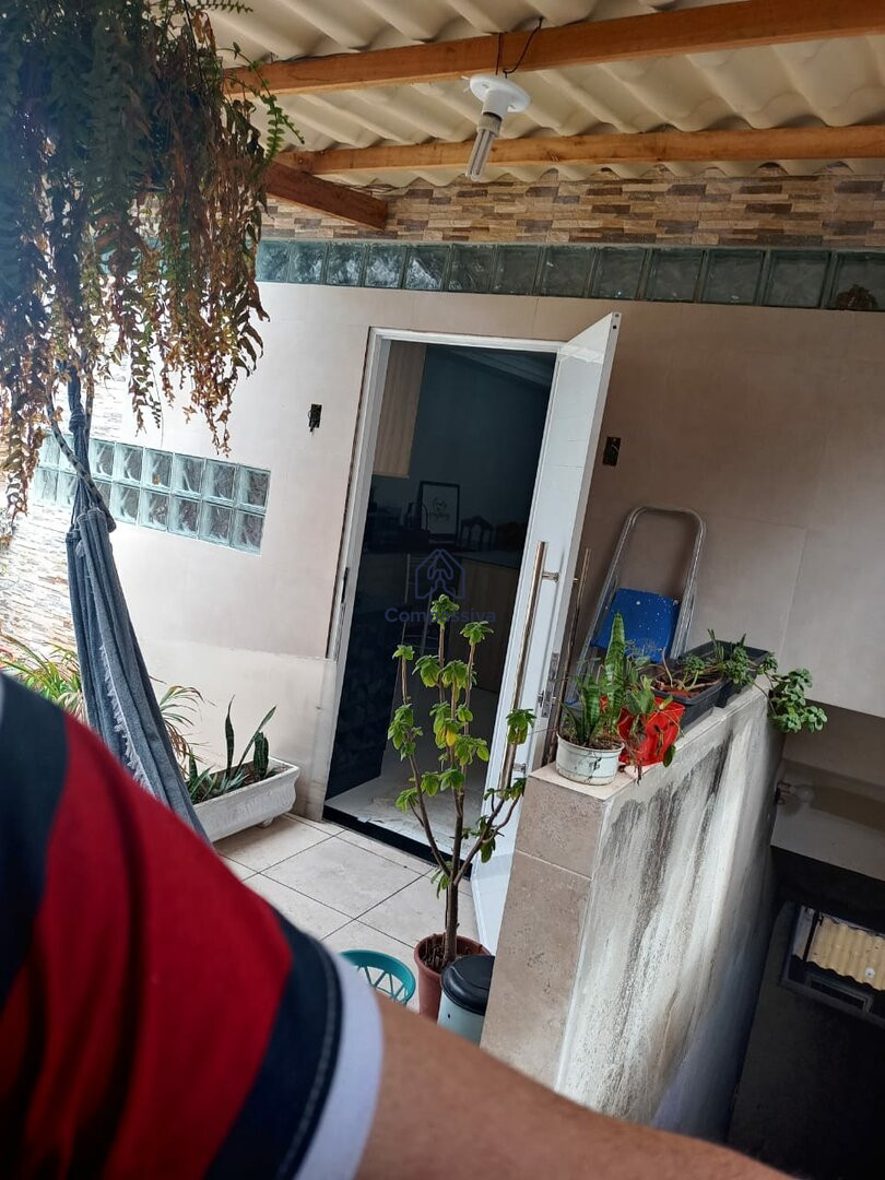 VENDE-SE Casa VENDE-SE Casa